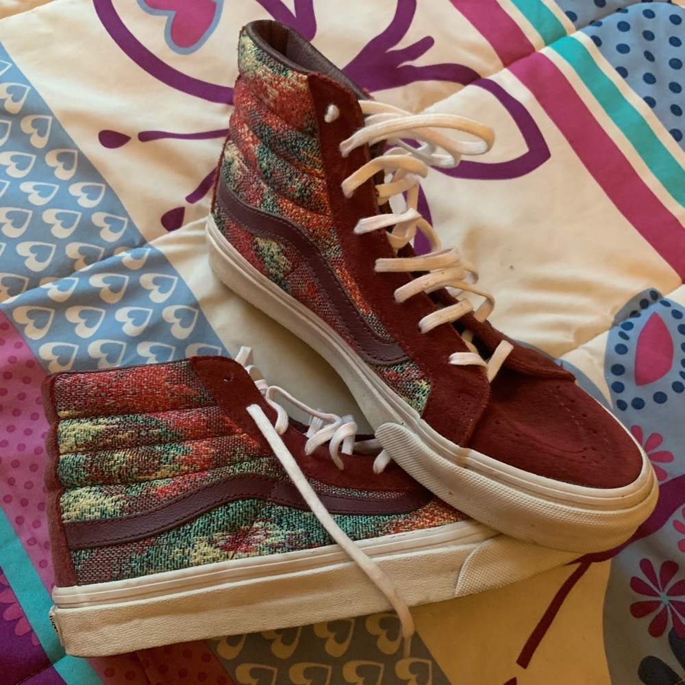 Vans Sk8-Hi Skate Shoes- Burgundy